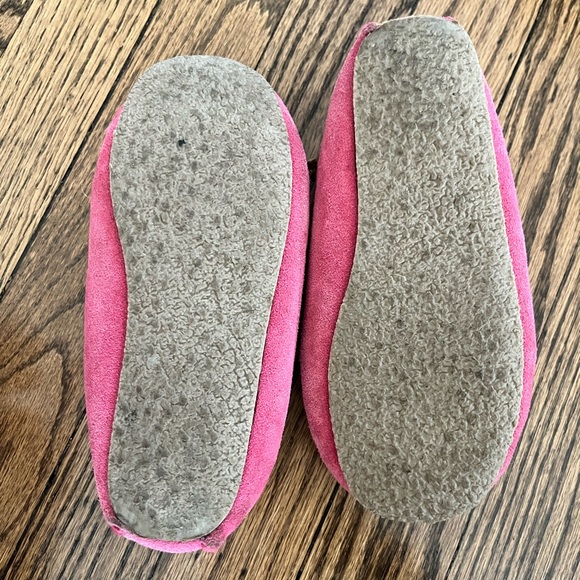 Minnetonka toddler girls Cassie Slipper in pink size 12 - Picture 4 of 4